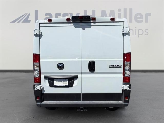 2026 Ram ProMaster Cargo Van Tradesman Low Roof 136" WB w/Pass Seat