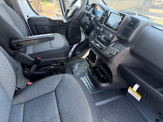 2026 Ram ProMaster Cargo Van Tradesman Low Roof 136" WB w/Pass Seat