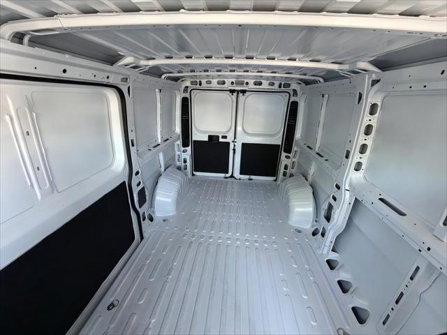 2026 Ram ProMaster Cargo Van Tradesman Low Roof 136" WB w/Pass Seat