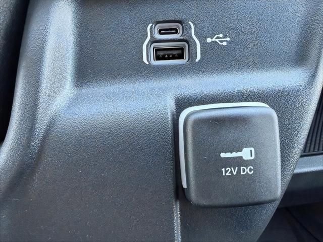 2026 Ram ProMaster Cargo Van Tradesman Low Roof 136" WB w/Pass Seat