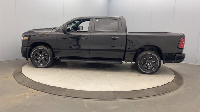 2026 RAM Ram 1500 RAM 1500 EXPRESS CREW CAB 4X4 57 BOX