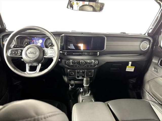 2026 Jeep Wrangler 4-Door Sahara 4x4