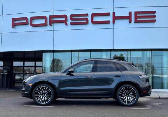 2026 Porsche Macan Base