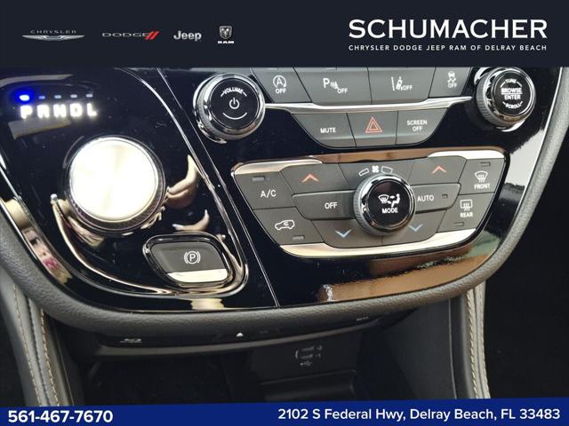 2026 Chrysler Pacifica Pinnacle AWD