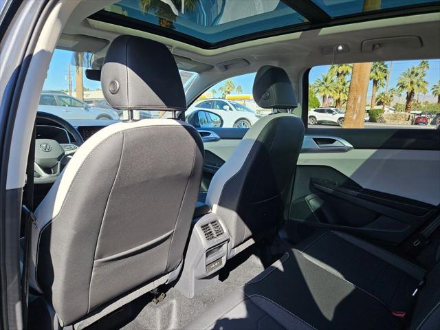 2026 Volkswagen Taos SE