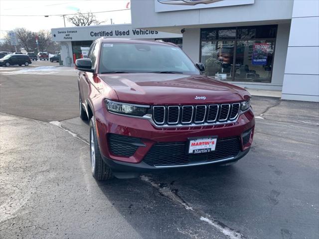 2025 Jeep Grand Cherokee GRAND CHEROKEE LAREDO X 4X4 2025 Jeep Grand Cherokee GRAND CHEROKEE LAREDO X 4X4