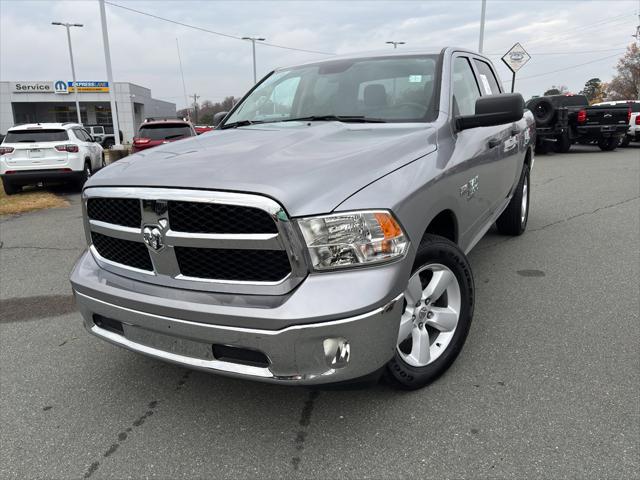 2024 RAM 1500 Classic Tradesman Crew Cab 4x4 57 Box 2024 RAM 1500 Classic Tradesman Crew Cab 4x4 57 Box