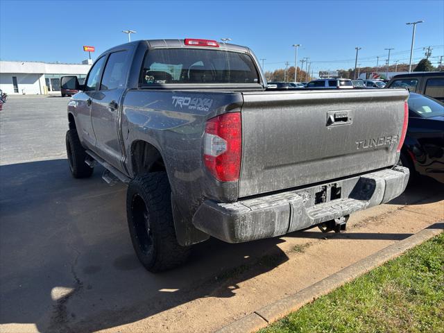 2018 Toyota Tundra SR5 5.7L V8 2018 Toyota Tundra SR5 5.7L V8