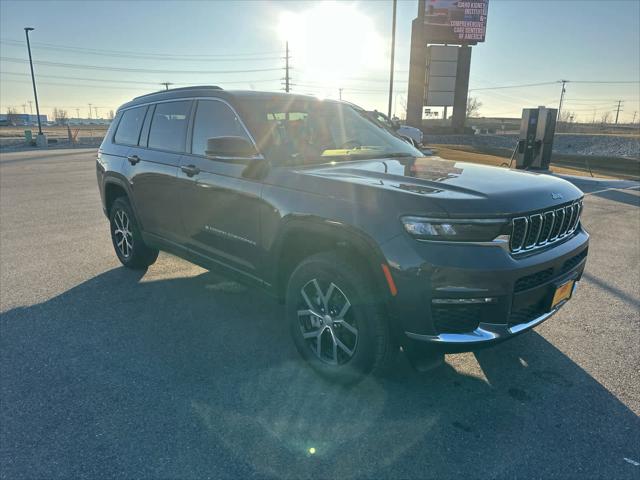2025 Jeep Grand Cherokee GRAND CHEROKEE L LIMITED 4X4