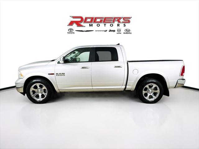 2017 RAM 1500 Laramie Crew Cab 4x4 57 Box