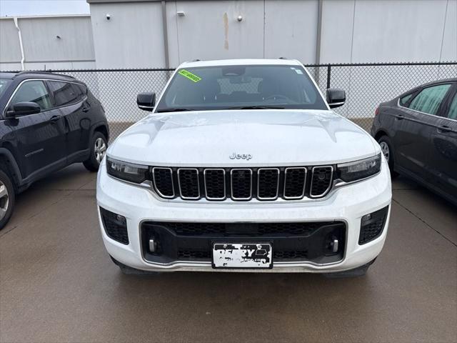 2022 Jeep Grand Cherokee Overland 4x4 2022 Jeep Grand Cherokee Overland 4x4
