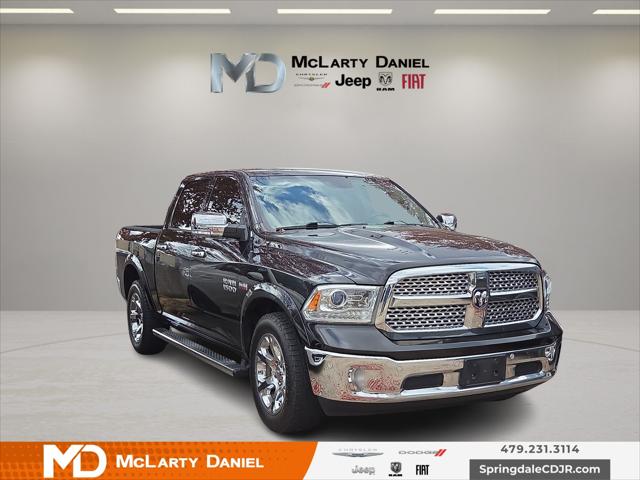 2017 RAM 1500 Laramie Crew Cab 4x4 57 Box