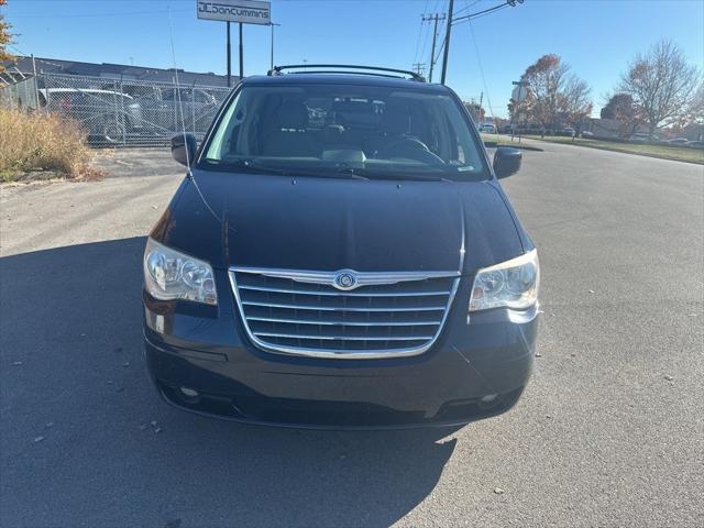 2010 Chrysler Town and Country Touring 2010 Chrysler Town and Country Touring