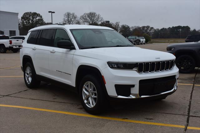 2024 Jeep Grand Cherokee L Laredo 4x2 2024 Jeep Grand Cherokee L Laredo 4x2