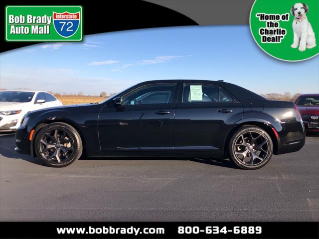 2022 Chrysler 300 S 2022 Chrysler 300 S