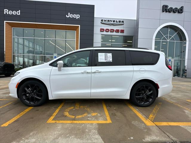 2021 Chrysler Pacifica Touring