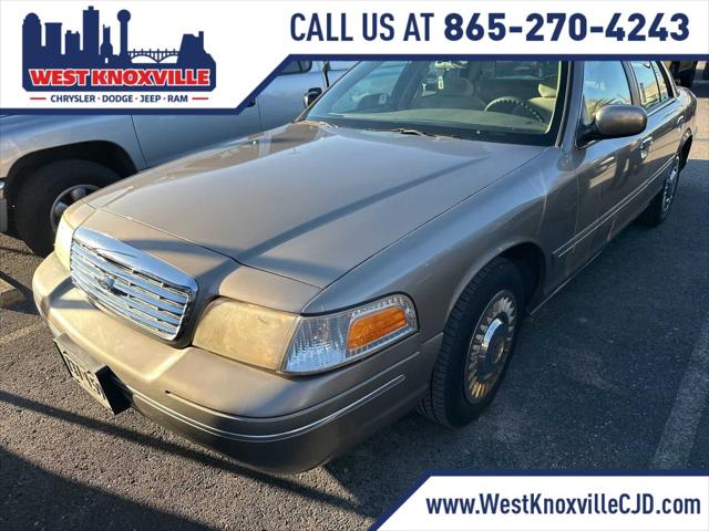 2001 Ford Crown Victoria Base 2001 Ford Crown Victoria Base