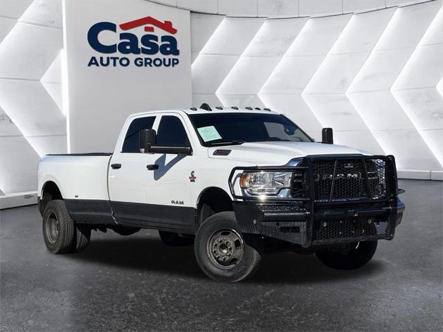 2019 RAM 3500 Tradesman Crew Cab 4x4 8 Box