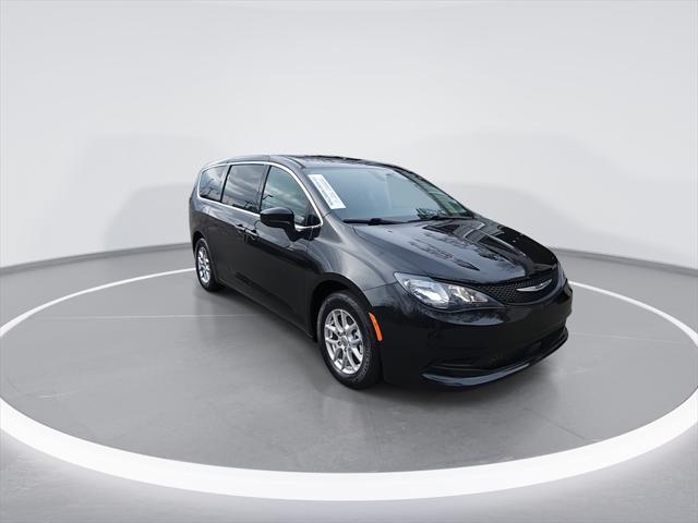 2022 Chrysler Voyager LX 2022 Chrysler Voyager LX