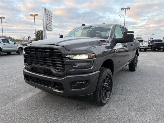 2025 RAM 2500 Big Horn Crew Cab 4x4 64 Box