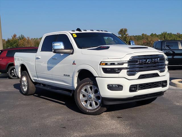 2025 RAM 3500 Laramie Crew Cab 4x4 64 Box