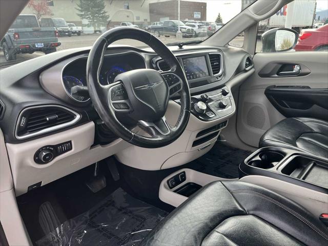 2020 Chrysler Pacifica Touring L