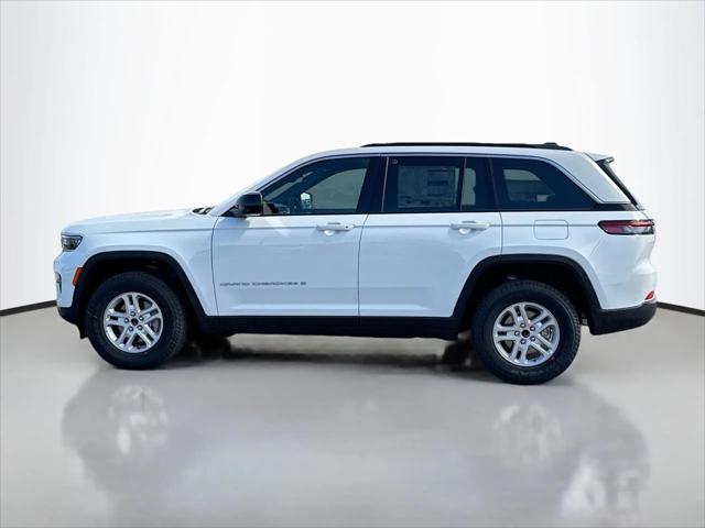 2025 Jeep Grand Cherokee Laredo 4x4