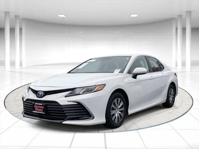 2022 Toyota Camry LE Hybrid