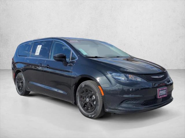 2022 Chrysler Voyager LX 2022 Chrysler Voyager LX