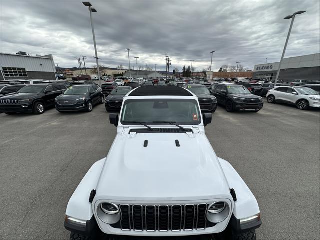 2025 Jeep Wrangler 4-Door Sahara 4x4 2025 Jeep Wrangler 4-Door Sahara 4x4