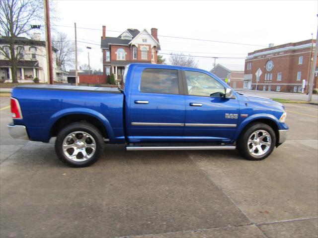 2018 RAM 1500 Laramie Crew Cab 4x4 57 Box 2018 RAM 1500 Laramie Crew Cab 4x4 57 Box