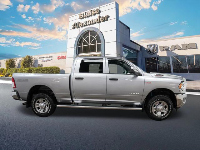 2022 RAM 2500 Tradesman Crew Cab 4x4 64 Box 2022 RAM 2500 Tradesman Crew Cab 4x4 64 Box