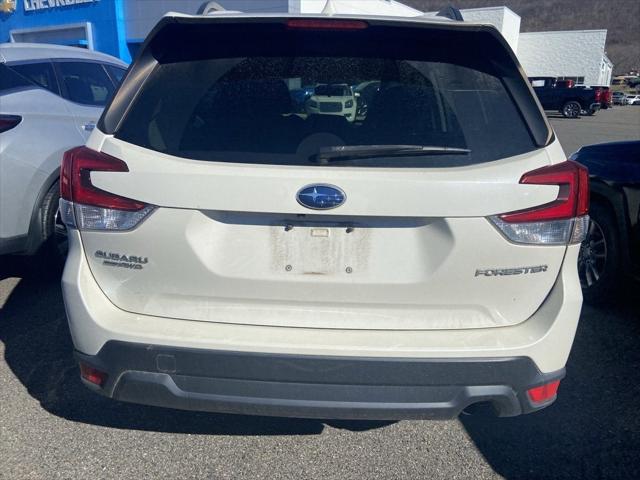 2021 Subaru Forester Premium 2021 Subaru Forester Premium