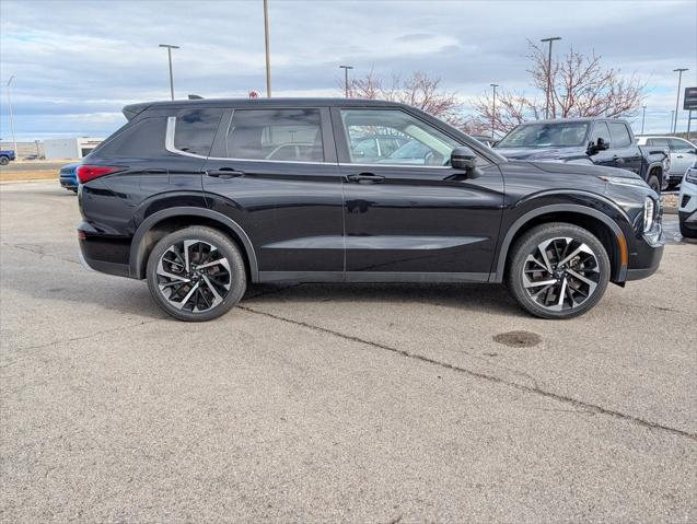 2024 Mitsubishi Outlander Base 2024 Mitsubishi Outlander Base