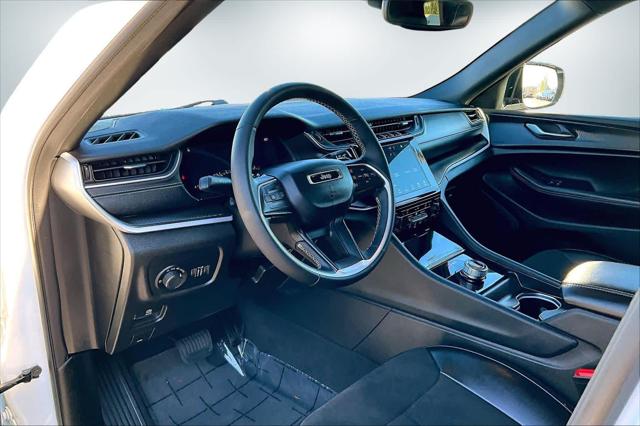 2024 Jeep Grand Cherokee L Altitude 4x4 2024 Jeep Grand Cherokee L Altitude 4x4