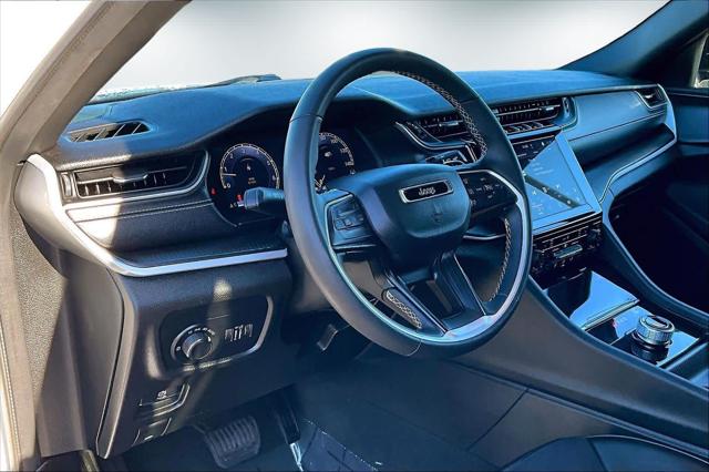 2024 Jeep Grand Cherokee L Altitude 4x4