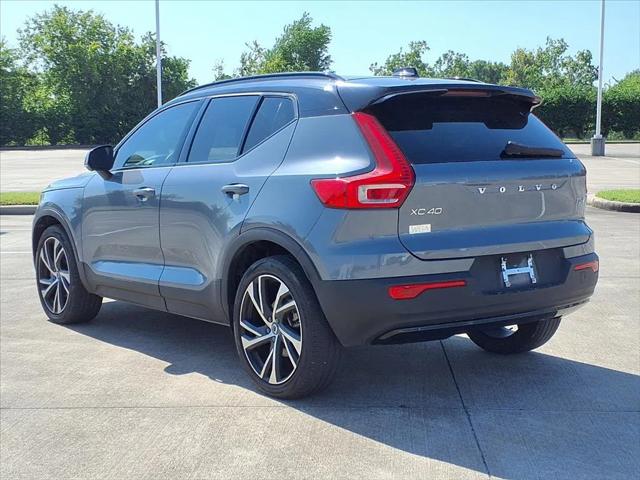 2022 Volvo XC40 T5 R-Design 2022 Volvo XC40 T5 R-Design