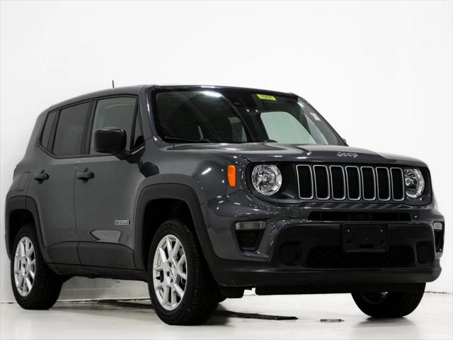 2023 Jeep Renegade Latitude 4x4 2023 Jeep Renegade Latitude 4x4