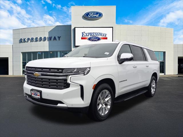 2023 Chevrolet Suburban 2WD Premier