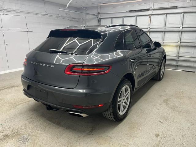 2017 Porsche Macan Base