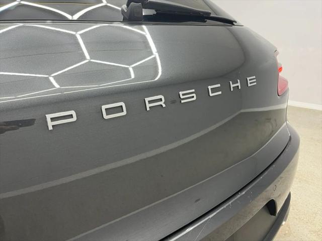 2017 Porsche Macan Base