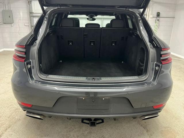 2017 Porsche Macan Base
