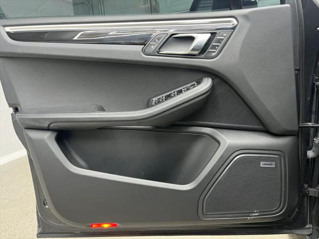 2017 Porsche Macan Base
