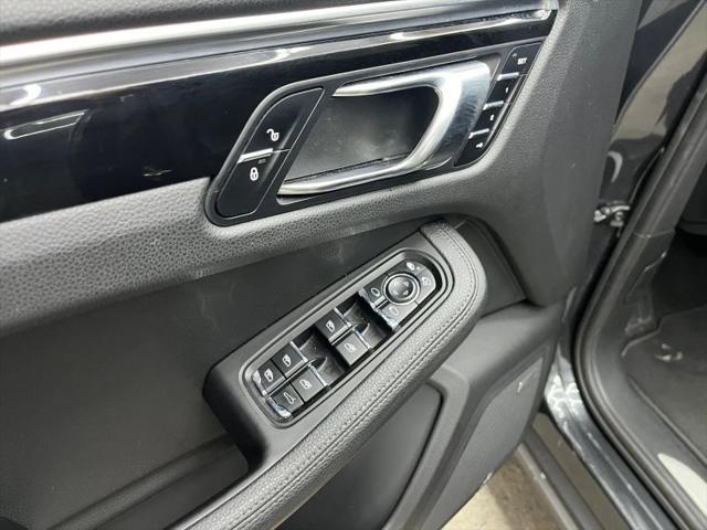 2017 Porsche Macan Base