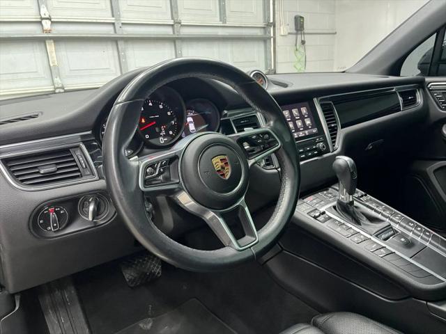 2017 Porsche Macan Base