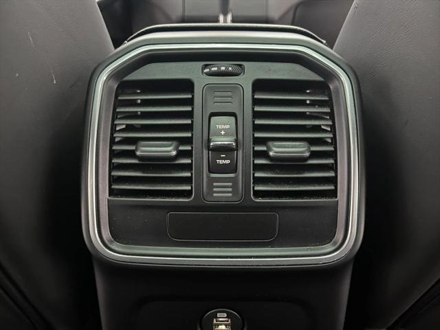 2017 Porsche Macan Base