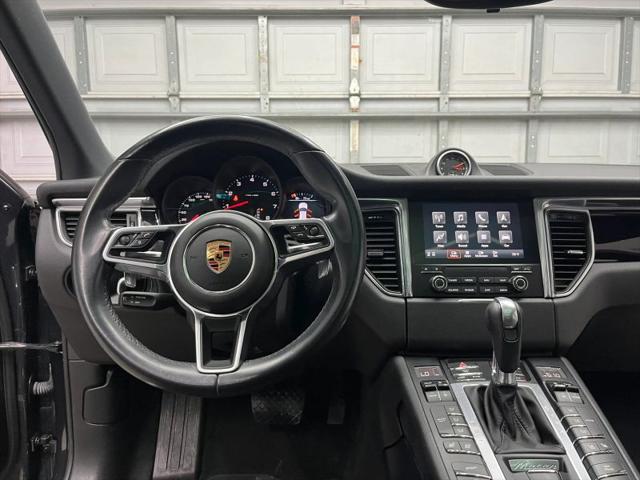 2017 Porsche Macan Base