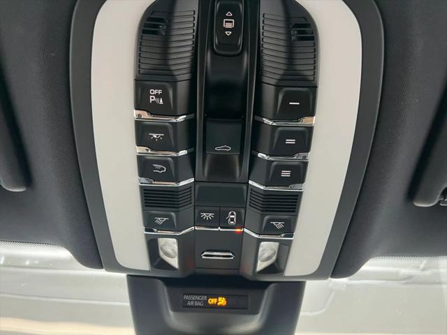 2017 Porsche Macan Base
