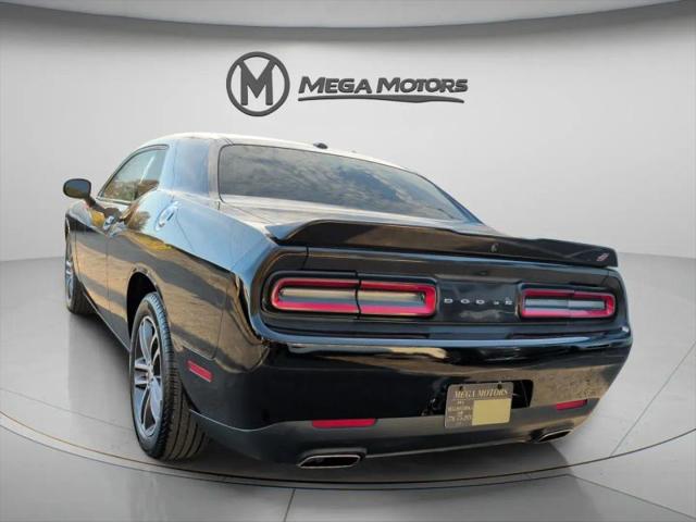 2019 Dodge Challenger SXT AWD