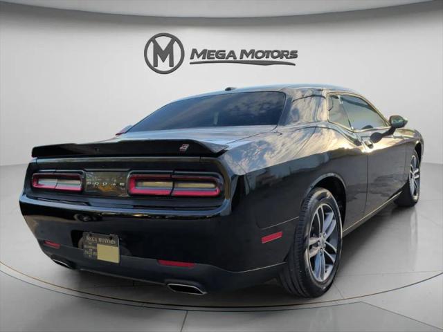 2019 Dodge Challenger SXT AWD